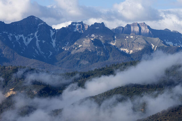 Morning Misty Mountains