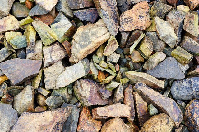 Radiating Rocks