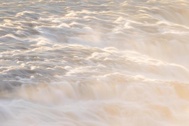 Warm Cascades